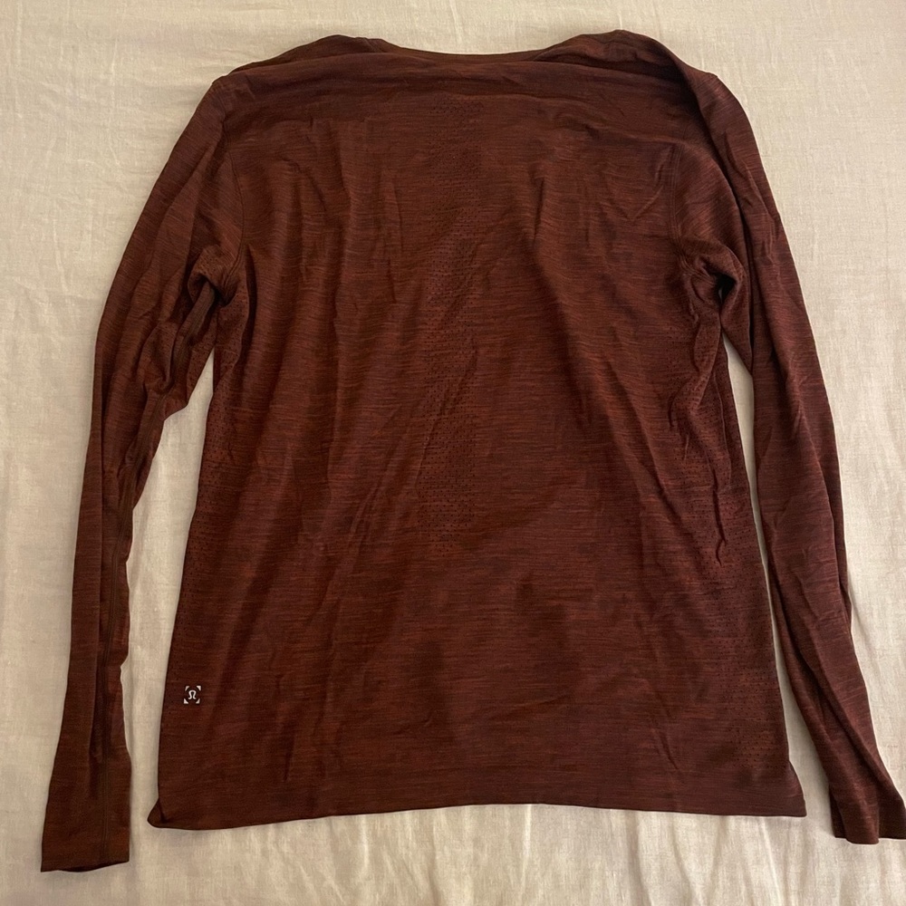Lululemon Men’s Long Sleeve Lightweight Training Shirt XL